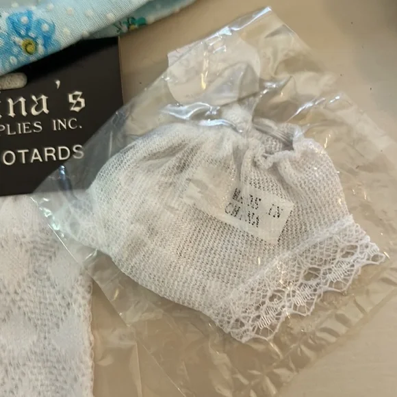 Madeline & Friends Bundle Madeline 8β Doll Assortment of Hand Sewn Outfits Plus - Picture 7 of 10